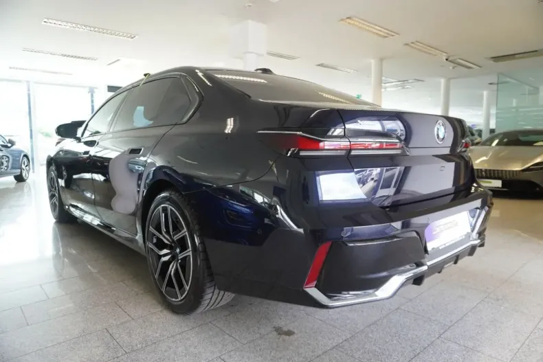 BMW 740 din 2024 cu 25.000 km - oferta BMW113318 - foto 4