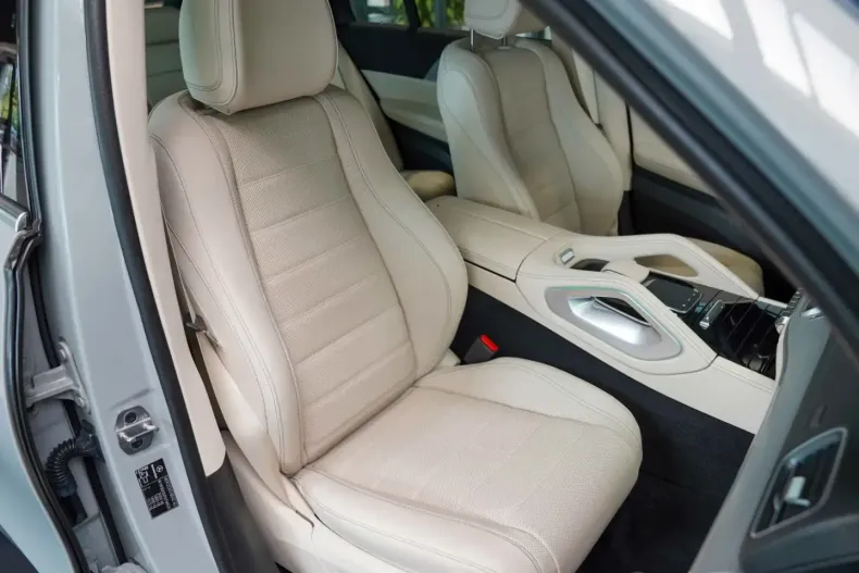 Mercedes-Benz GLE 300 din 2023 cu 20.592 km - oferta MER113322 - foto 13