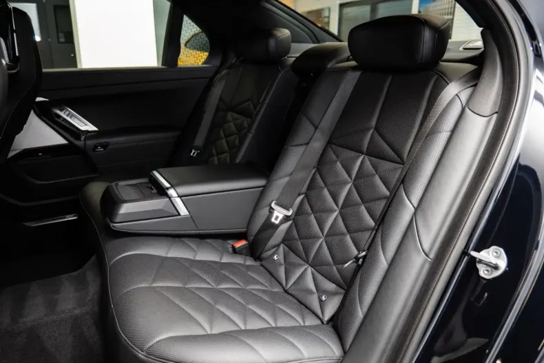 BMW 740 din 2023 cu 49.300 km - oferta BMW113325 - foto 9