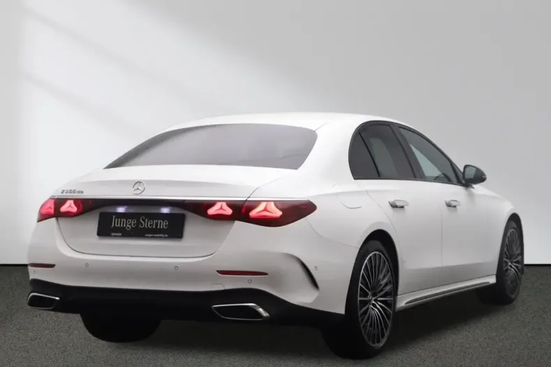 Mercedes-Benz E 300 din 2024 cu 18.497 km - oferta MER113329 - foto 4