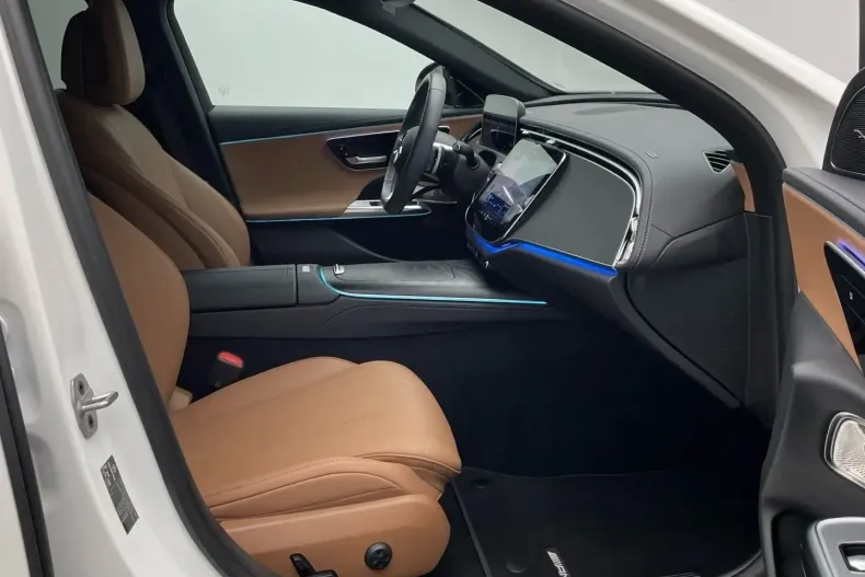 Mercedes-Benz E 300 din 2024 cu 18.497 km - oferta MER113329 - foto 13