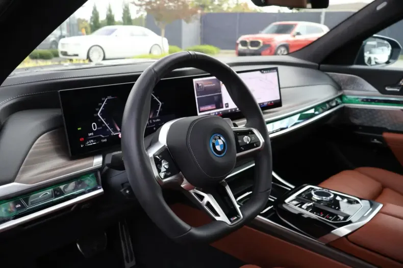 BMW 750 din 2025 cu 7.000 km - oferta BMW113331 - foto 10