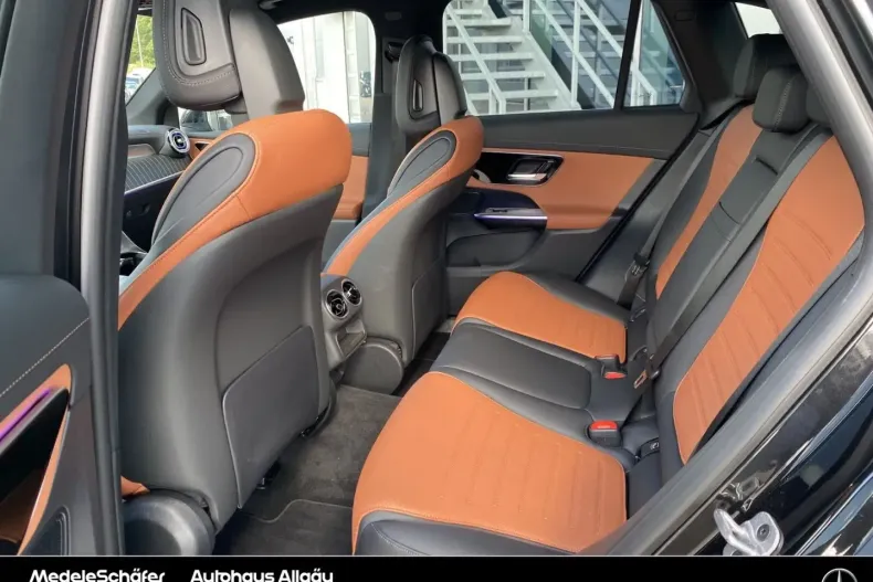 Mercedes-Benz GLC 300 din 2024 cu 5.781 km - oferta MER113333 - foto 11