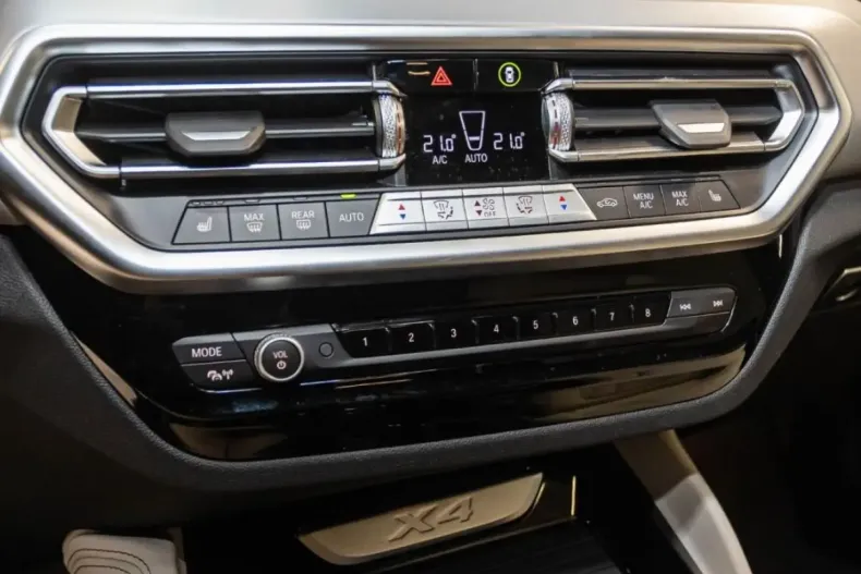 BMW X4 din 2024 cu 11.800 km - oferta BMW113339 - foto 14