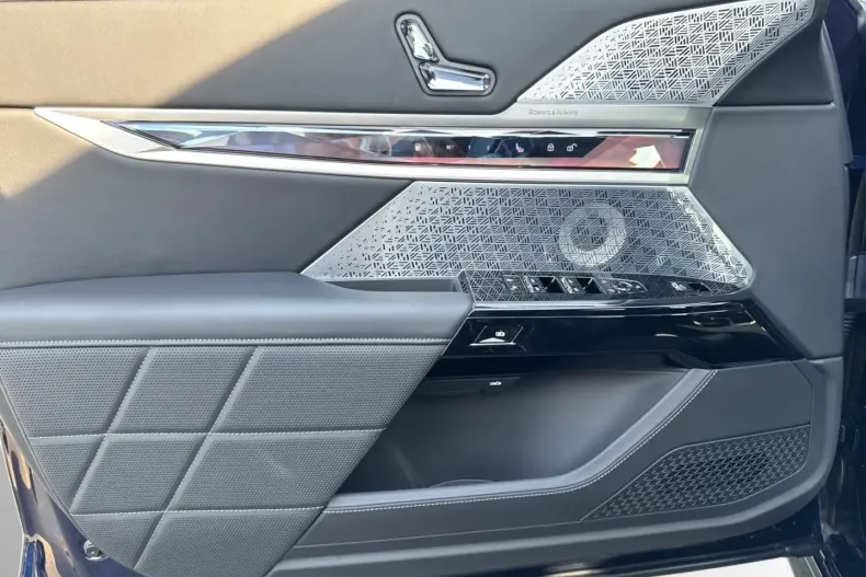 BMW 750 din 2024 cu 4.120 km - oferta BMW113349 - foto 17