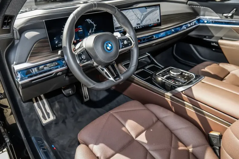 BMW 750 din 2024 cu 25.250 km - oferta BMW113356 - foto 9