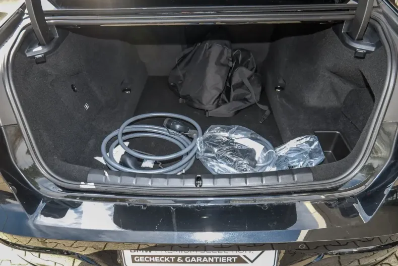 BMW 750 din 2024 cu 25.250 km - oferta BMW113356 - foto 24