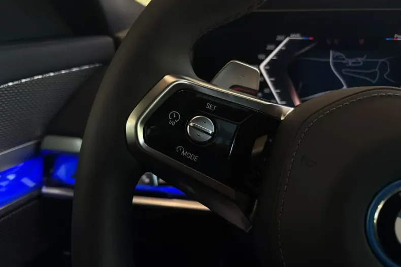 BMW 750 din 2024 cu 23.460 km - oferta BMW113357 - foto 12