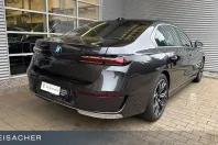 BMW 750 din 2024 cu 4.413 km - oferta BMW113358 - foto 2