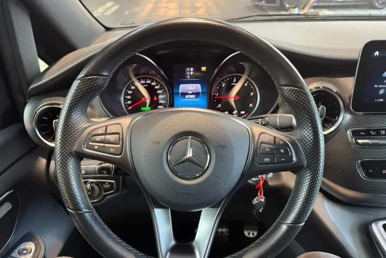 Mercedes-Benz V 300 din 2023 cu 67.580 km - oferta MER113360 - foto 8