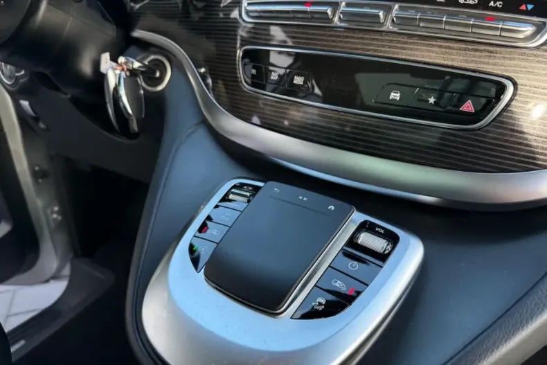 Mercedes-Benz V 300 din 2022 cu 80.000 km - oferta MER113362 - foto 18