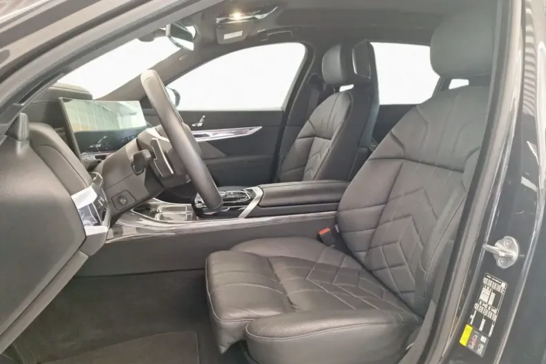 BMW 750 din 2024 cu 40.257 km - oferta BMW113364 - foto 10