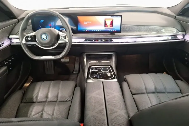 BMW 750 din 2024 cu 40.257 km - oferta BMW113364 - foto 13