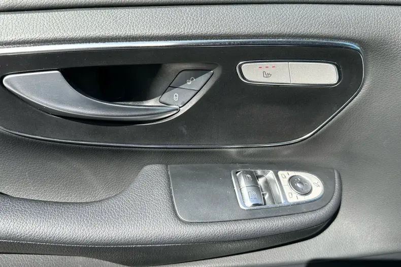 Mercedes-Benz V 250 din 2023 cu 41.000 km - oferta MER113370 - foto 11