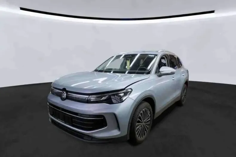 Volkswagen Tiguan din 2024 cu 44.000 km - oferta VOL113372 - foto 2