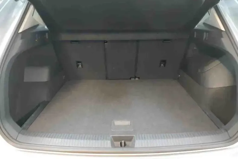 Volkswagen Tiguan din 2024 cu 44.000 km - oferta VOL113372 - foto 8