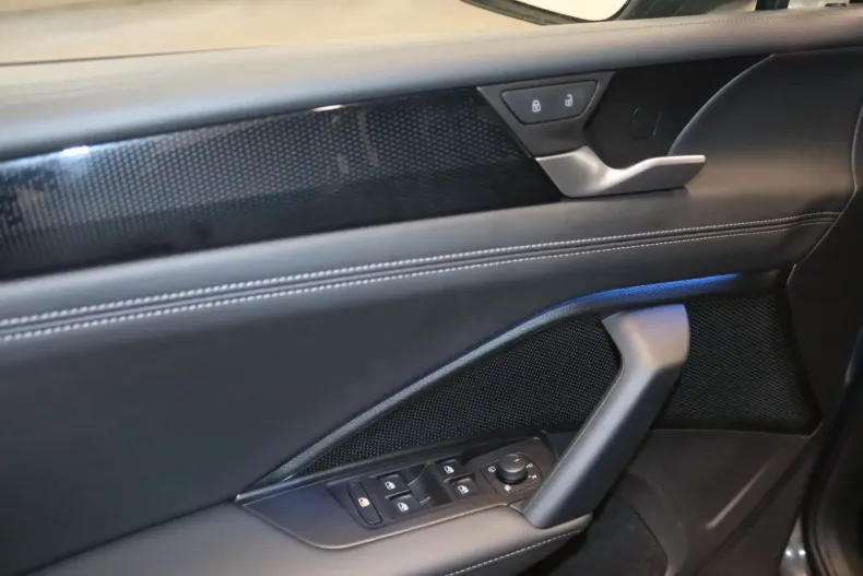 Volkswagen Tiguan din 2024 cu 23.600 km - oferta VOL113373 - foto 11