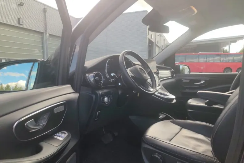 Mercedes-Benz V 300 din 2021 cu 68.476 km - oferta MER113374 - foto 11