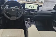 Lexus UX din 2023 cu 5.130 km - oferta LEX113385 - foto 11