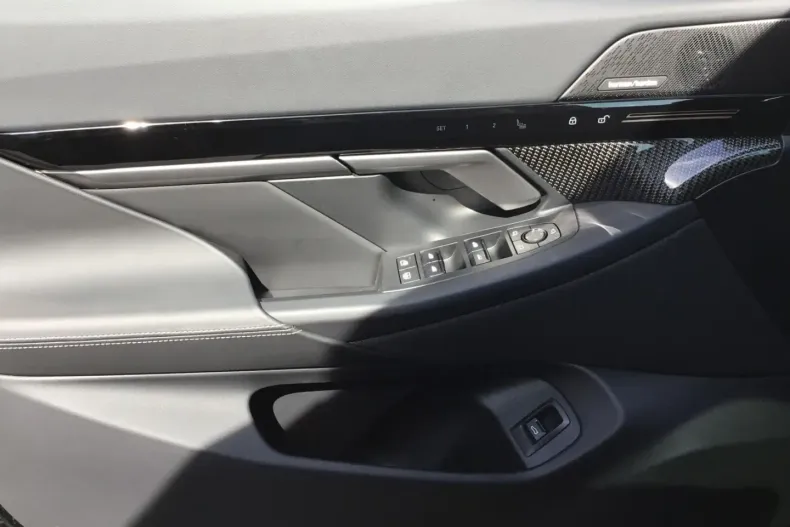 BMW 520 din 2024 cu 24.495 km - oferta BMW113389 - foto 15