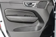 Volvo XC60 din 2023 cu 18.570 km - oferta VOL113394 - foto 10