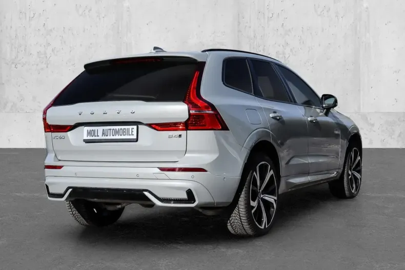 Volvo XC60 din 2023 cu 22.649 km - oferta VOL113397 - foto 2