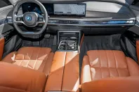 BMW 750 din 2023 cu 27.461 km - oferta BMW113413 - foto 9