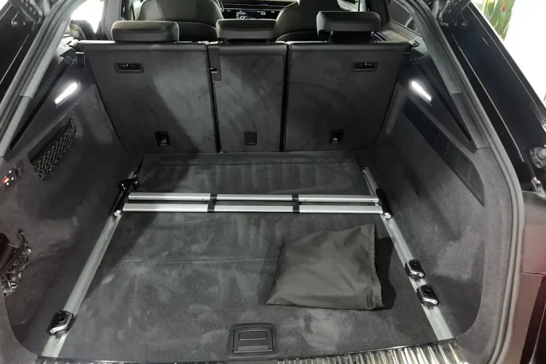 Audi RSQ8 din 2024 cu 24.200 km - oferta AUD113415 - foto 7