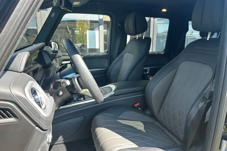 Mercedes-Benz G 500 din 2024 cu 8.800 km - oferta MER113419 - foto 9