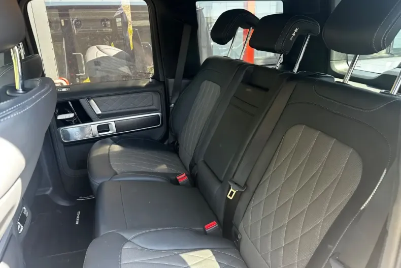 Mercedes-Benz G 500 din 2024 cu 8.800 km - oferta MER113419 - foto 10