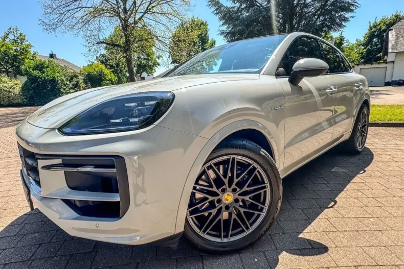 Porsche Cayenne din 2024 cu 15.000 km - oferta POR113420 - foto 1