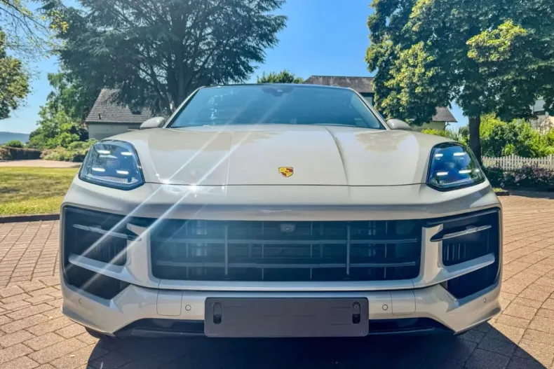 Porsche Cayenne din 2024 cu 15.000 km - oferta POR113420 - foto 2