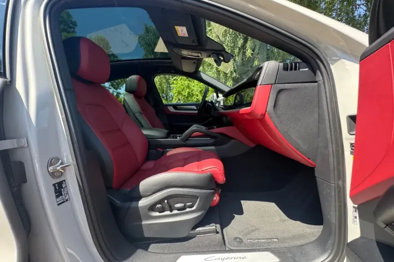 Porsche Cayenne din 2024 cu 15.000 km - oferta POR113420 - foto 6