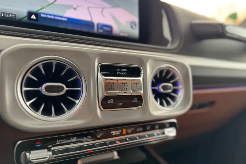 Mercedes-Benz G 63 AMG din 2024 cu 9.300 km - oferta MER113425 - foto 22