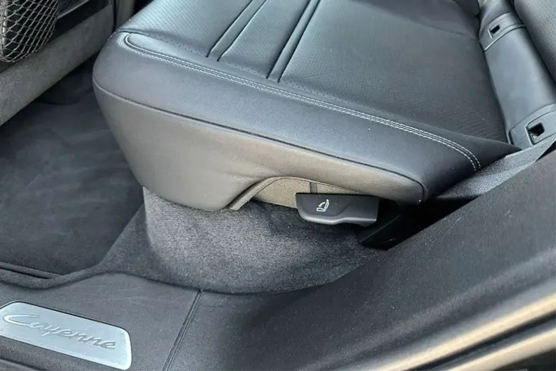 Porsche Cayenne din 2024 cu 45.000 km - oferta POR113442 - foto 35