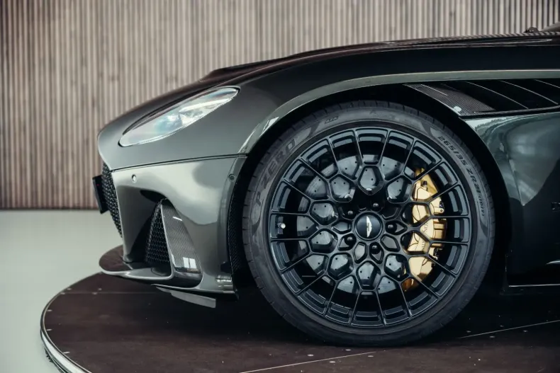 Aston Martin DBS din 2024 cu 4.484 km - oferta AST113452 - foto 16