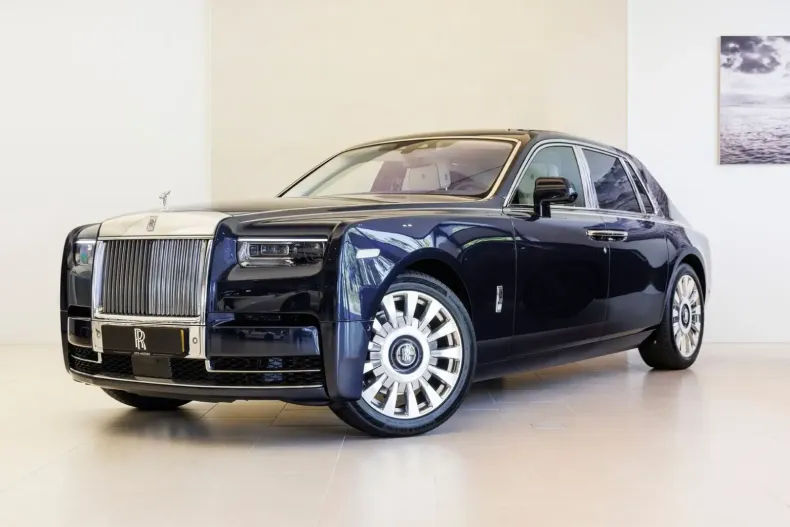 Rolls-Royce Phantom din 2023 cu 9.832 km - oferta ROL113462 - foto 1