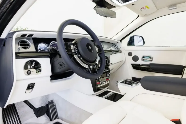 Rolls-Royce Phantom din 2023 cu 9.832 km - oferta ROL113462 - foto 3