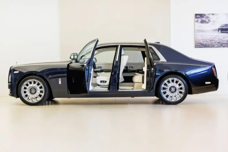 Rolls-Royce Phantom din 2023 cu 9.832 km - oferta ROL113462 - foto 11
