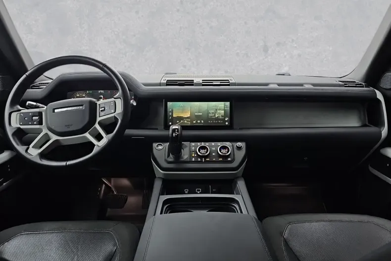 Land Rover Defender din 2020 cu 51.740 km - oferta LAN113476 - foto 4