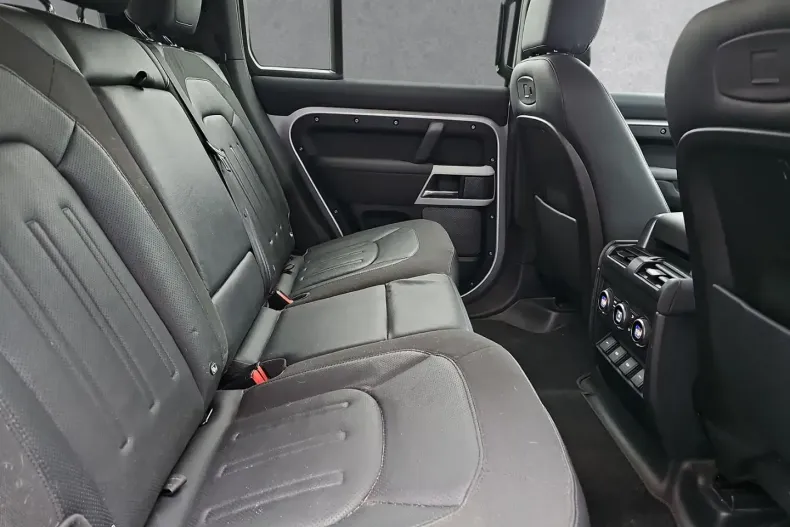 Land Rover Defender din 2020 cu 51.740 km - oferta LAN113476 - foto 5