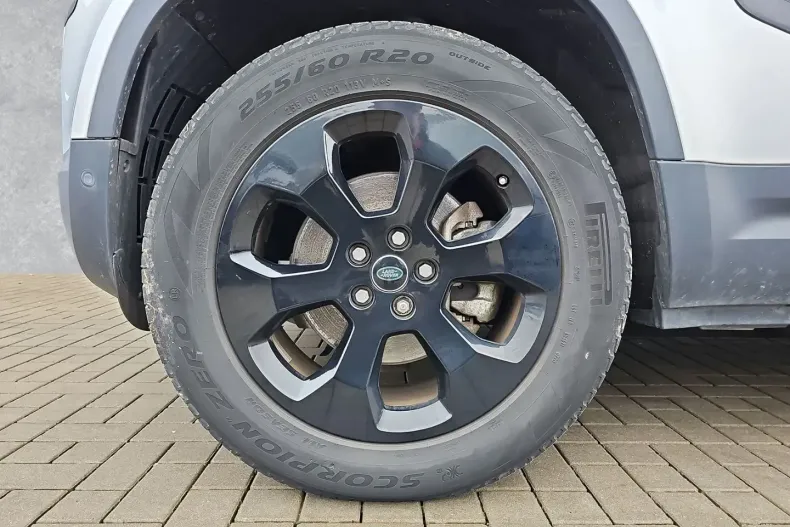 Land Rover Defender din 2020 cu 51.740 km - oferta LAN113476 - foto 9