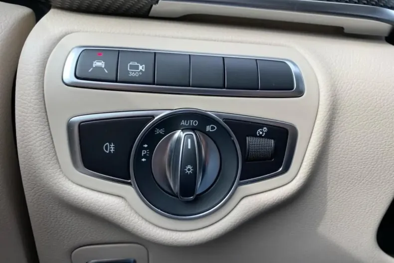 Mercedes-Benz V 300 din 2023 cu 19.900 km - oferta MER113489 - foto 18