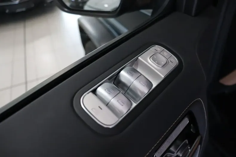 Mercedes-Benz G 63 AMG din 2024 cu 4.548 km - oferta MER113490 - foto 12