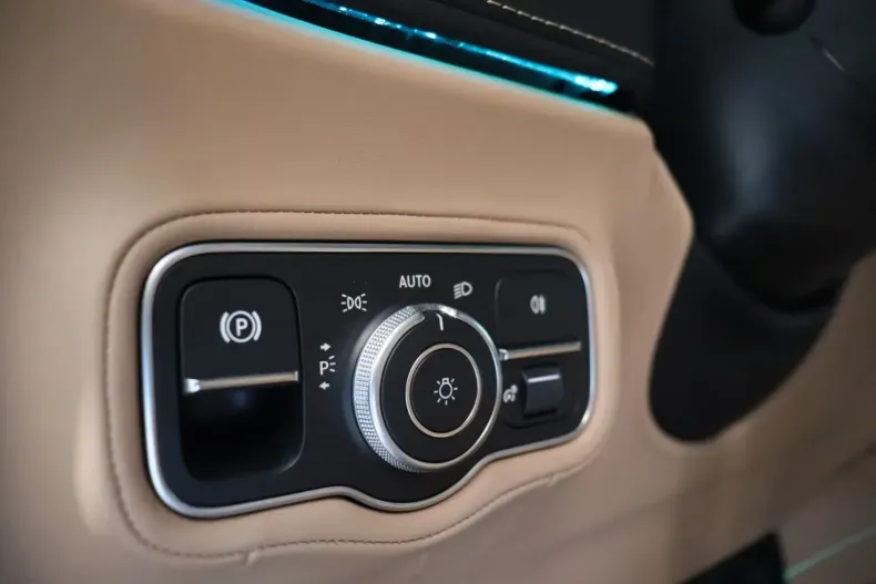 Mercedes-Benz G 63 AMG din 2024 cu 4.548 km - oferta MER113490 - foto 14