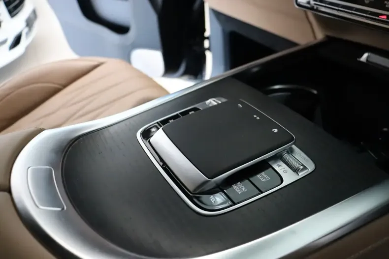 Mercedes-Benz G 63 AMG din 2024 cu 4.548 km - oferta MER113490 - foto 27