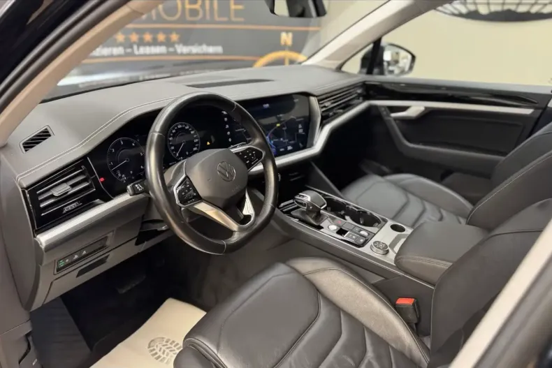 Volkswagen Touareg din 2022 cu 95.375 km - oferta VOL113493 - foto 5