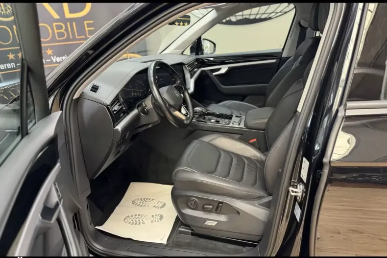 Volkswagen Touareg din 2022 cu 95.375 km - oferta VOL113493 - foto 6