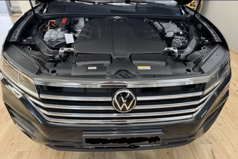 Volkswagen Touareg din 2022 cu 95.375 km - oferta VOL113493 - foto 7