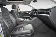 Volkswagen Touareg din 2022 cu 93.928 km - oferta VOL113495 - foto 10